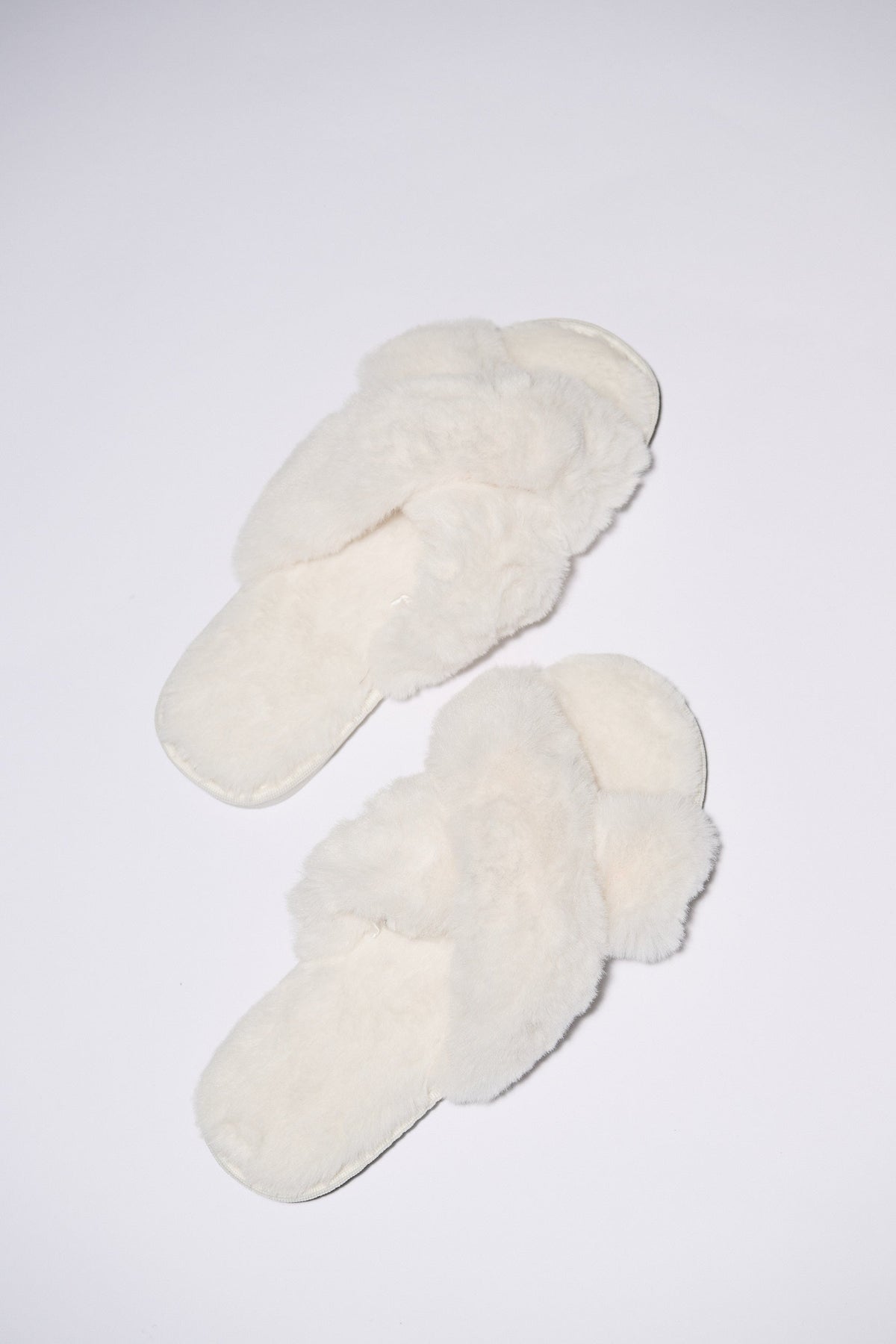 Daphne Slippers Ivory